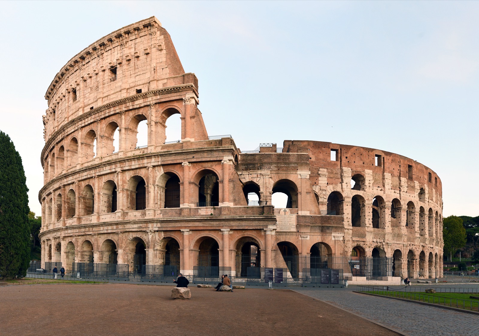 Colosseum Tickets 2026: How to Book & Skip Lines